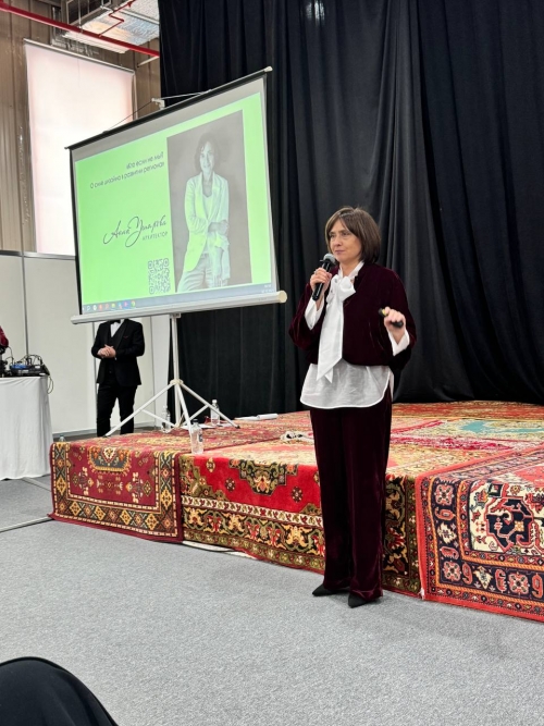 Спикер Байкал Design Day ICE! Тема "Кто, если не мы? О силе дизайна в регионе"